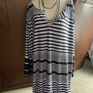 Apt.9 black and white tunic/dress